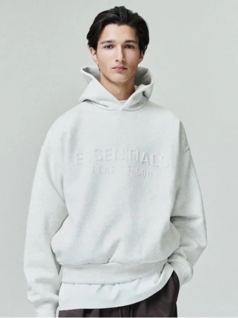 Essentials minimalist pullover